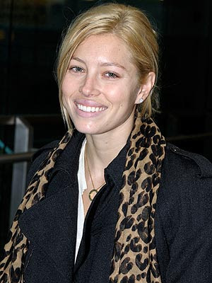 Picture Gallery of Various Jessica Biel Blonde Hairstyles