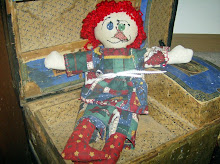 Raggedy Annie is ready for Christmas