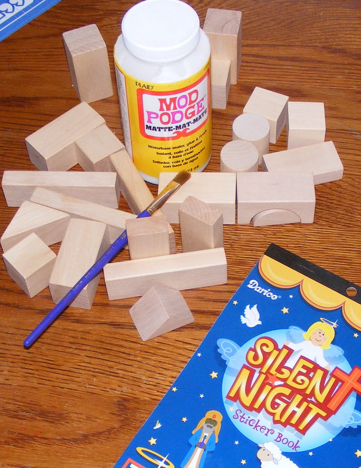 Ten kids and a Dog Homemade Nativity Blocks