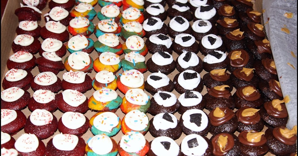 100 Baked by Melissa minis 100 Baked by Melissa minis