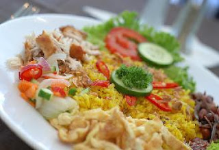 yellow fried rice