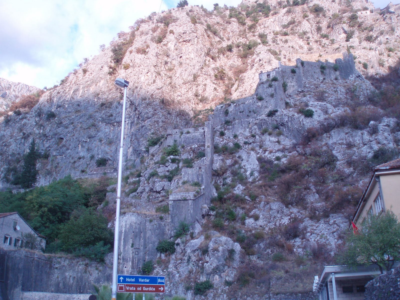 [P1010274.JPG]