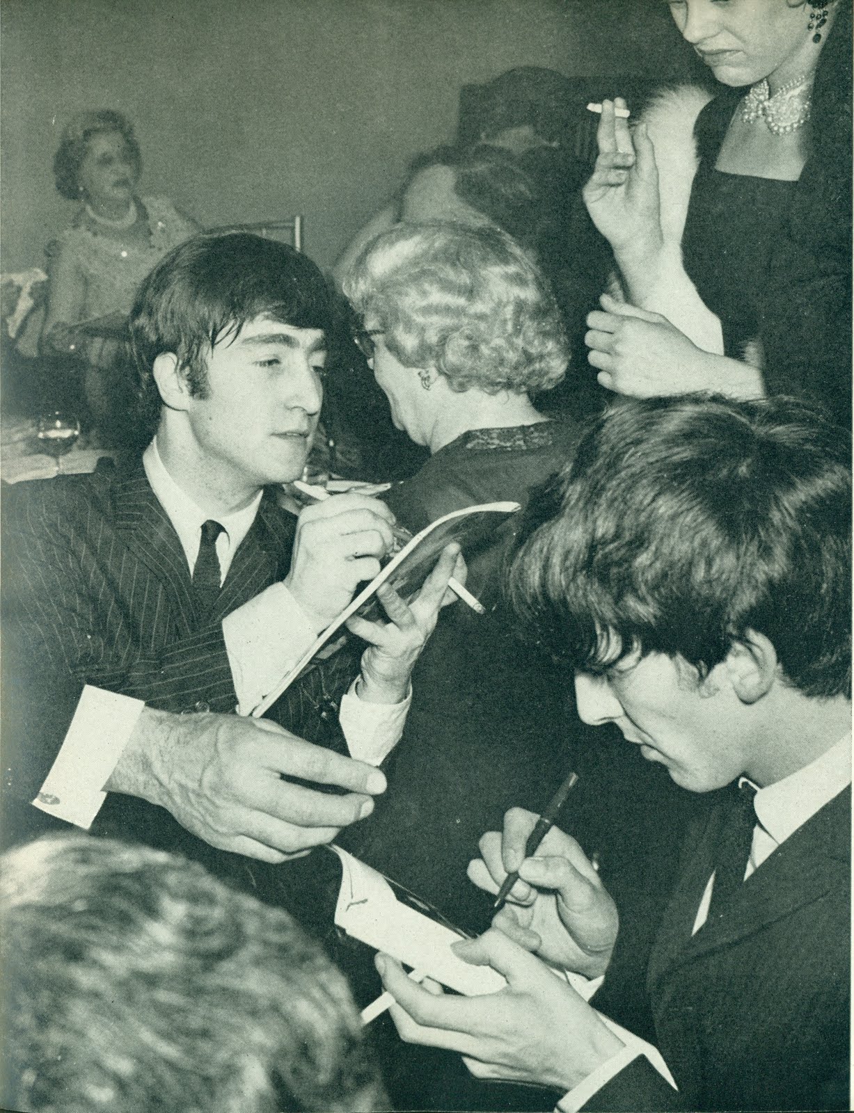 Meet the Beatles for Real Autographs for those who rattle their jewlery