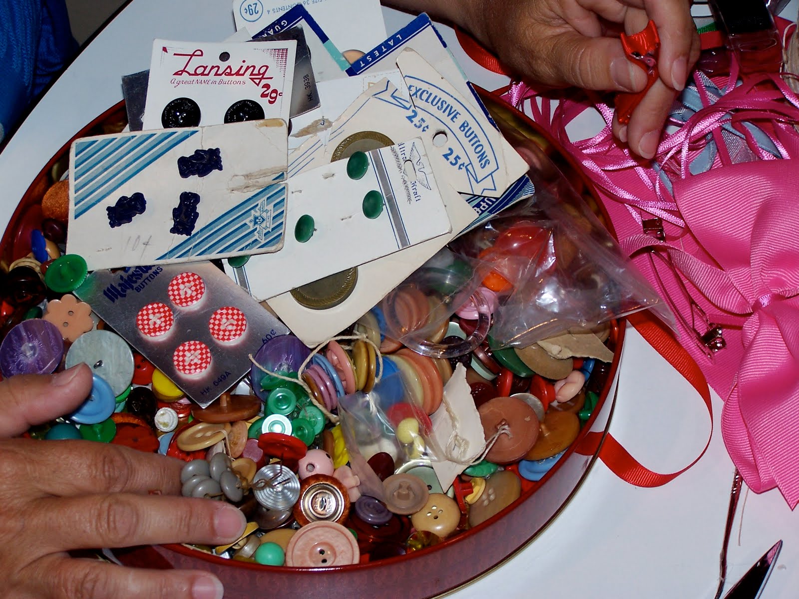 Griggs Dakota How to Decorate Hair Clips