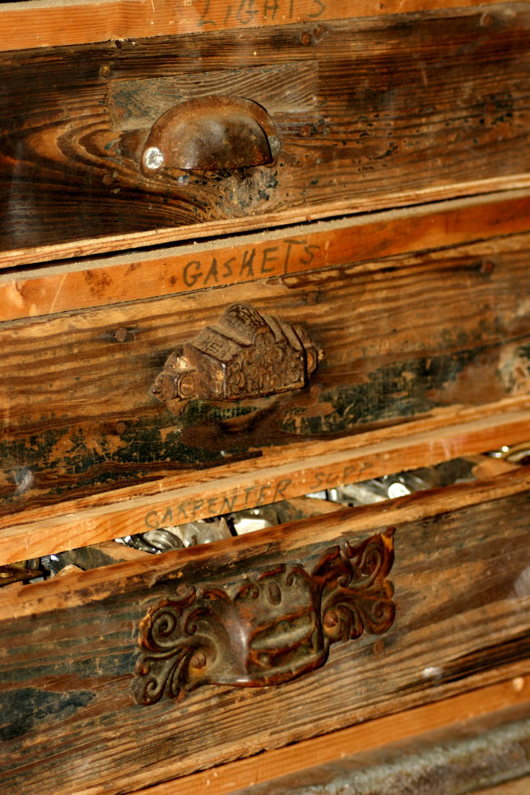 [GrandadsShed12.JPG]