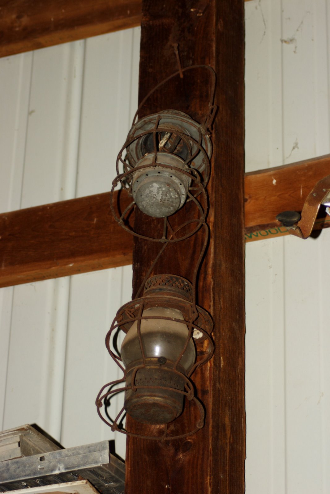 [GrandadsShed14.JPG]