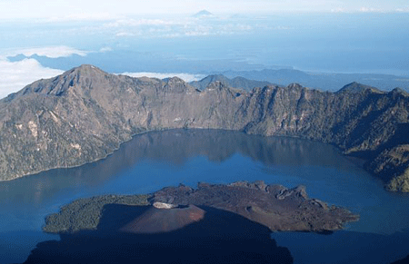 Daftar Gunung Berapi Yang Aktif Di Indonesia Daftar Gunung Berapi Yang Aktif Di Indonesia