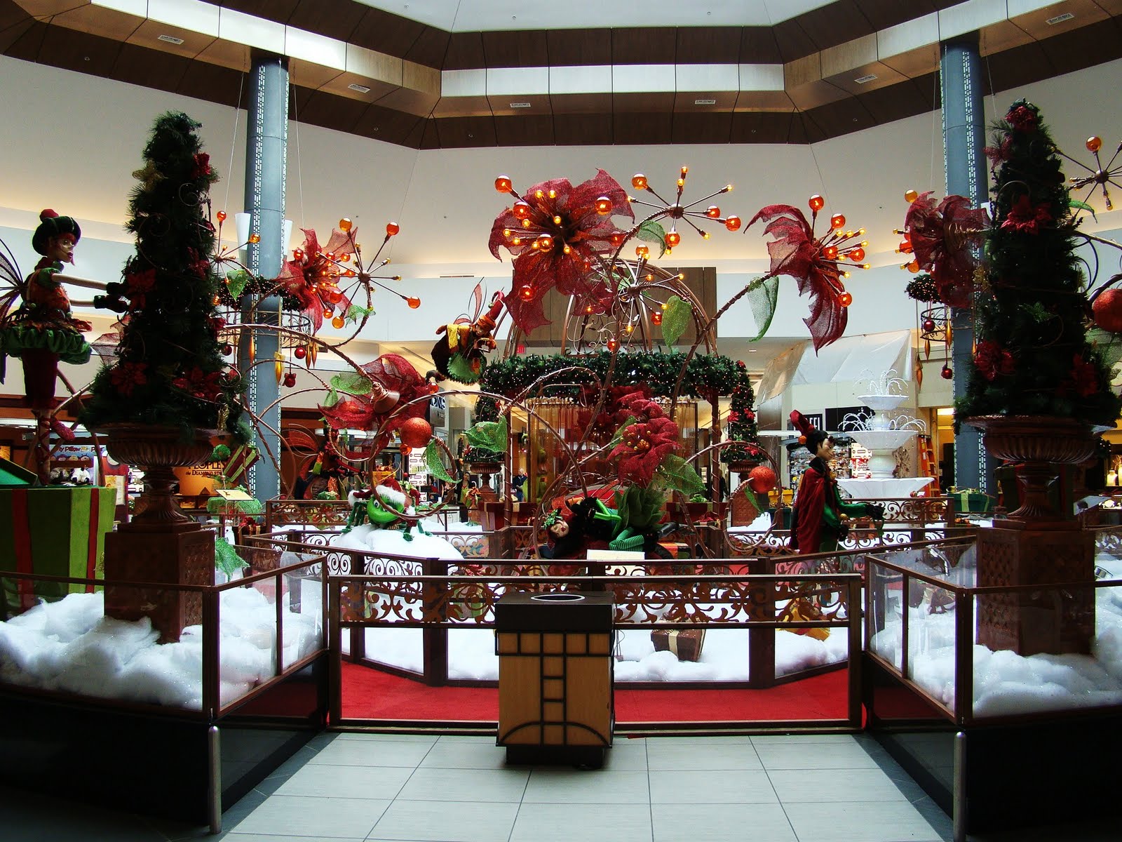 Seasonal Hearth: Christmas Shopping with a bit of Random Culture at the