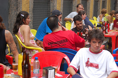 Daniel Frangiotti (de costas), Milena Carmo, Arthur Fabela e Bruno Tirone, rua do Ouvidor, 08 de dezembro de 2007