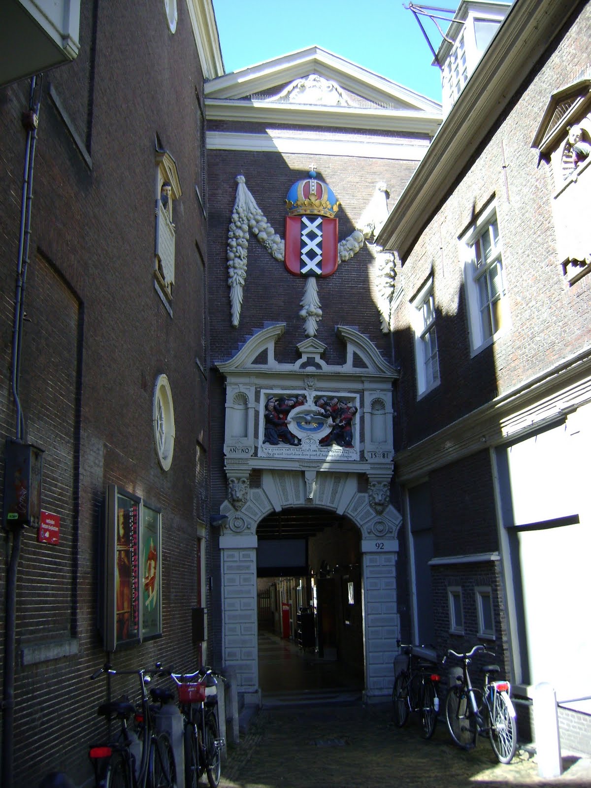 cool famous buildings