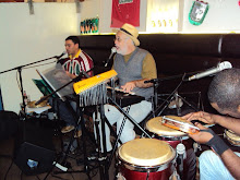 Equipe do Donga - Maestro Wilson e Diogo Rosa (cavaquinho)