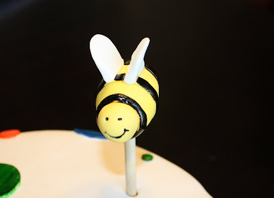 Fondant Bee