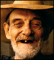 old+man+with+one+tooth.gif