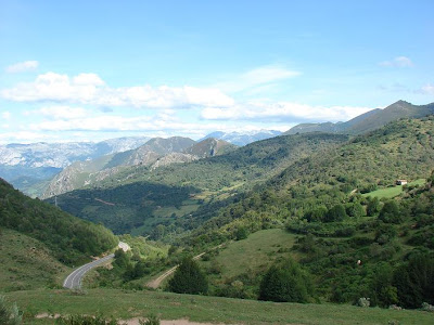 Y para la primera y/o ltima semana de agosto, una por Asturias. Puerto+san+lorezno
