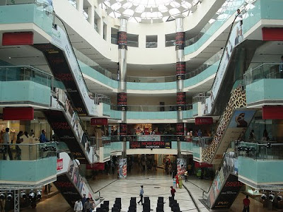 ambience mall ambiance ambi amby gurgaon new delhi shopping christmas discount, festival security fitness gym bowling alley winter carnival season sale