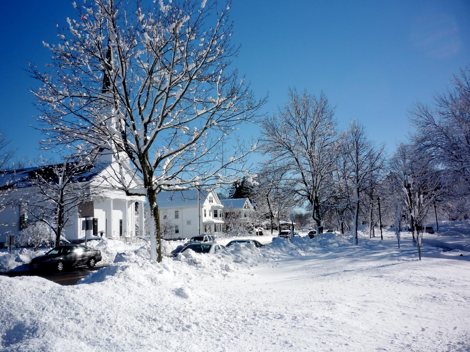 Local Travel Guide for New England: Classic New England Winter Scenes