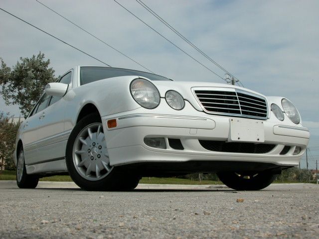 Mercedes Benz E class Mercedes Benz E class