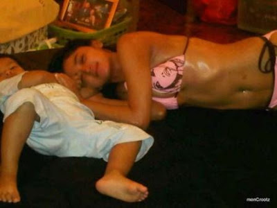 foto dewi persik bikini terbaru 2011