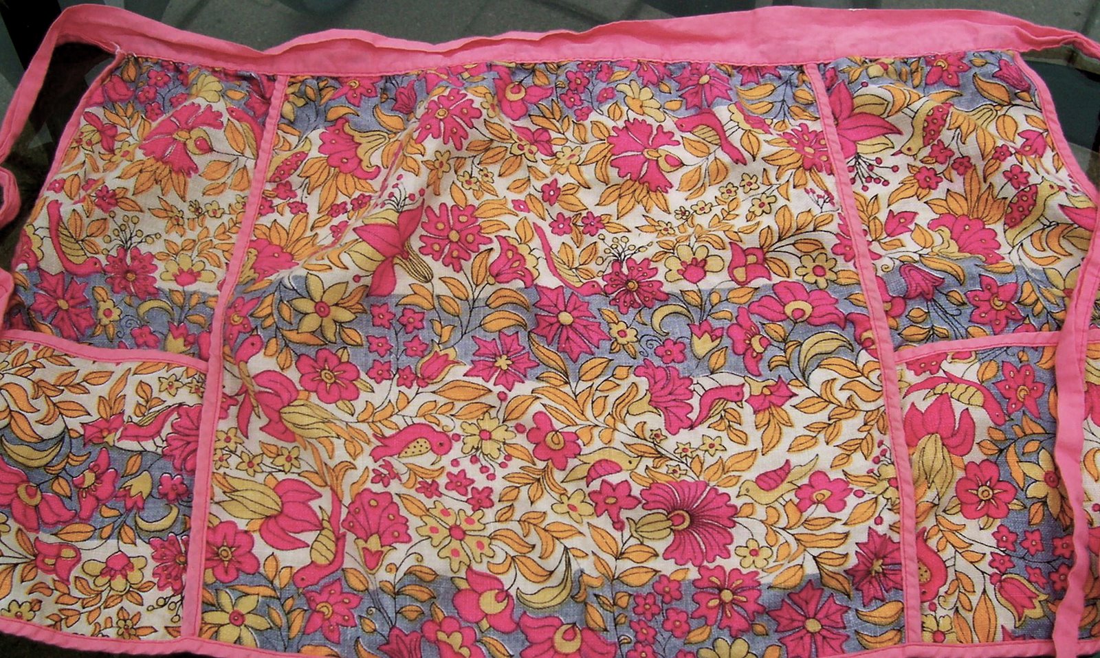 [Flea+Market+Apron.JPG]