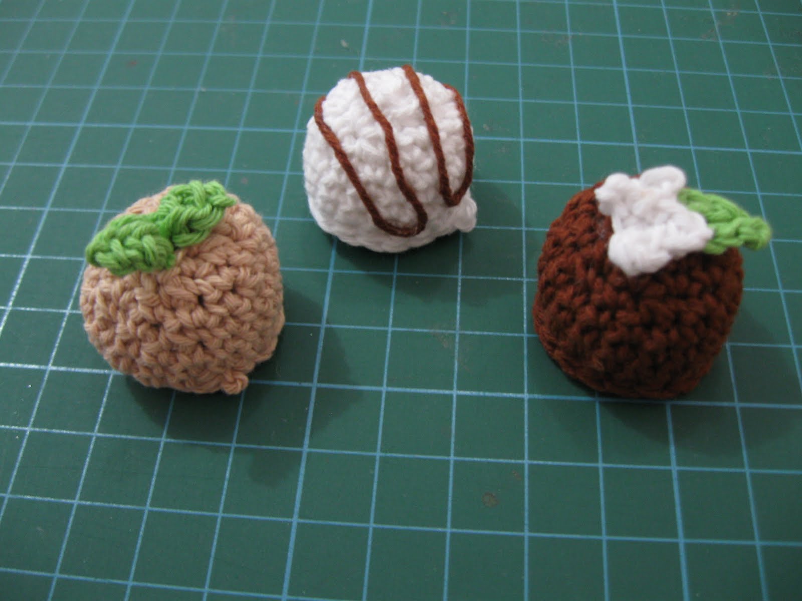 Souvenir Unik Rajutan sweets Souvenir Unik Rajutan sweets