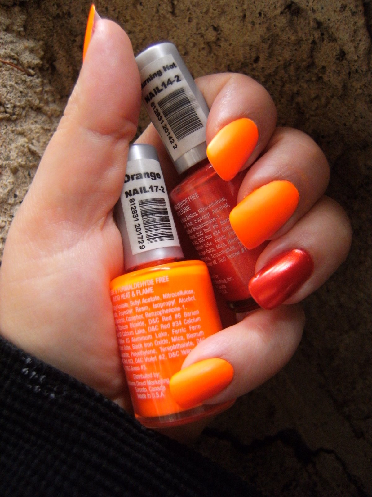 [BILLIE+ORANGE+&+BILLIE+BURNING+HOT.JPG]