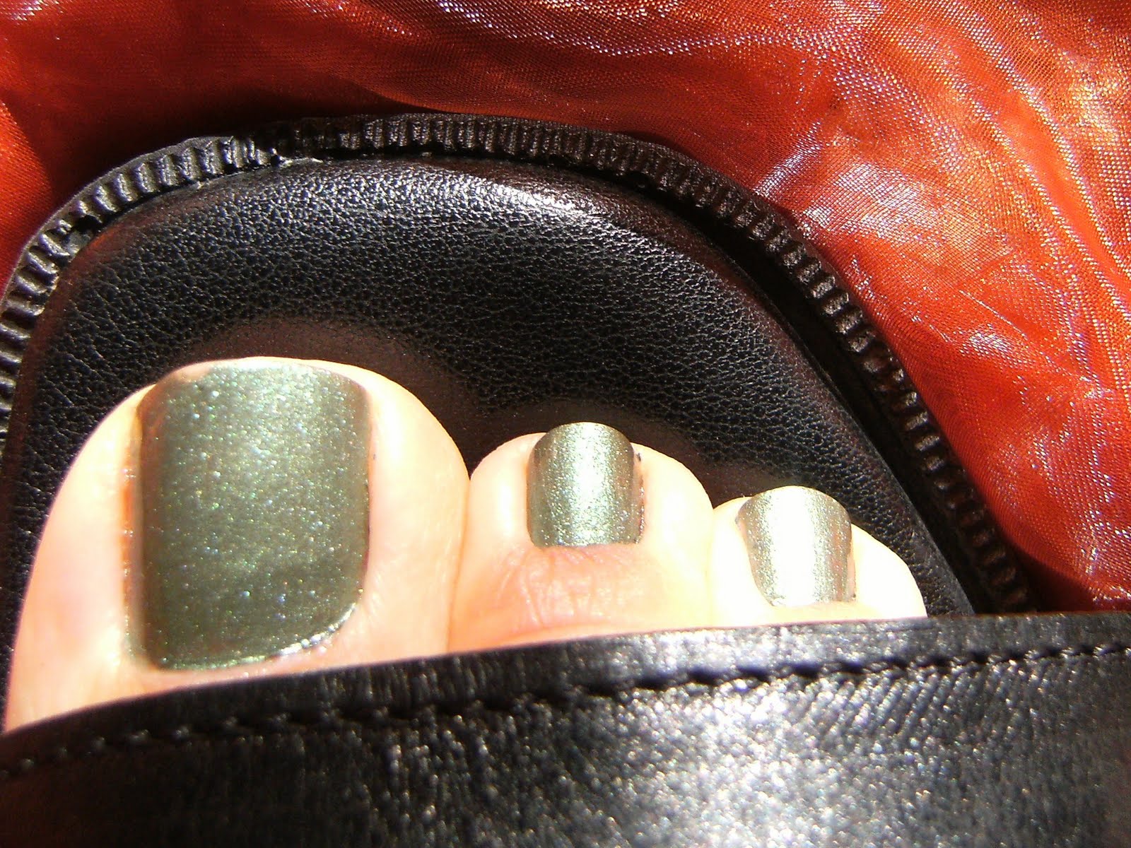 ['TART'+-+EVIL+Franken+---deez-nailz---+toes+(4).JPG]
