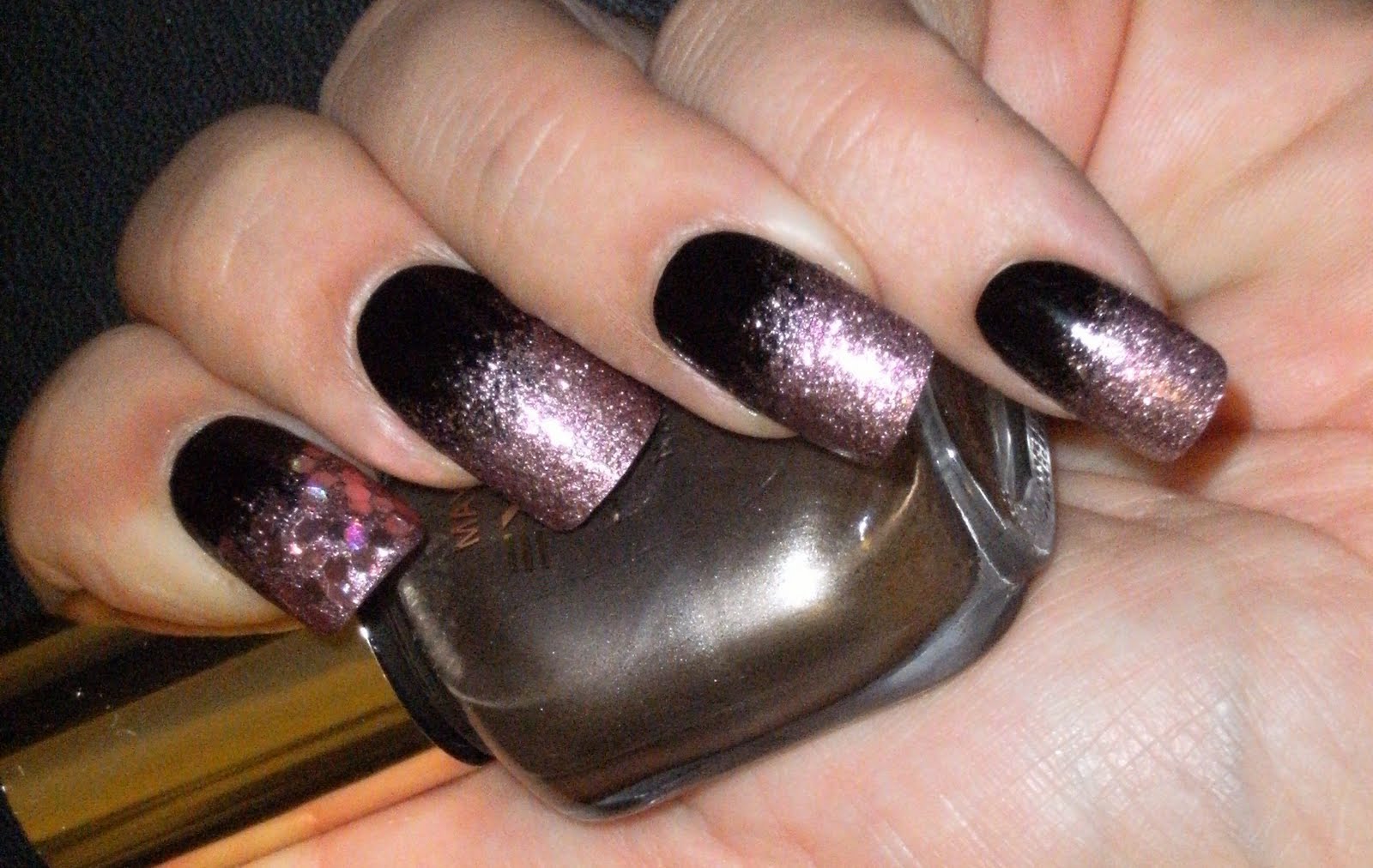 [MAYBELLINE+TOASTED+HOST+---DEEZ-NAILZ---+(2).JPG]