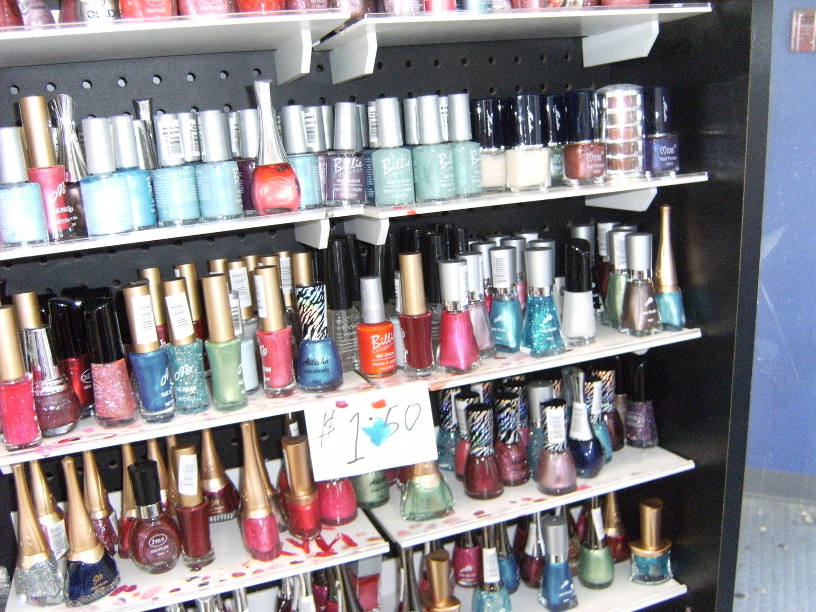 [TORONTO+POLISH+STORE+DISPLAY+(3).JPG]