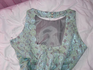 cut out back detail