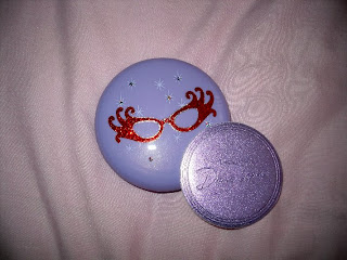 mac dame edna high light powder spectacle