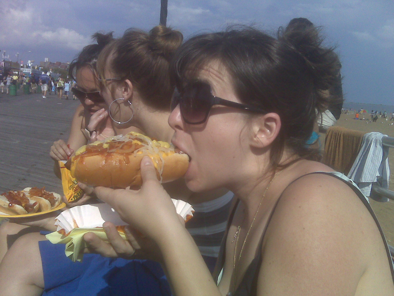 [liv+n+her+dawg+coney+island]