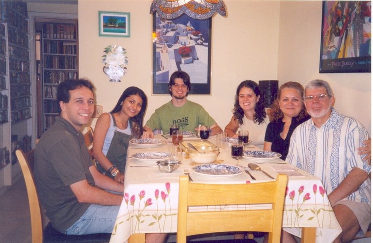 Maria Helena e família