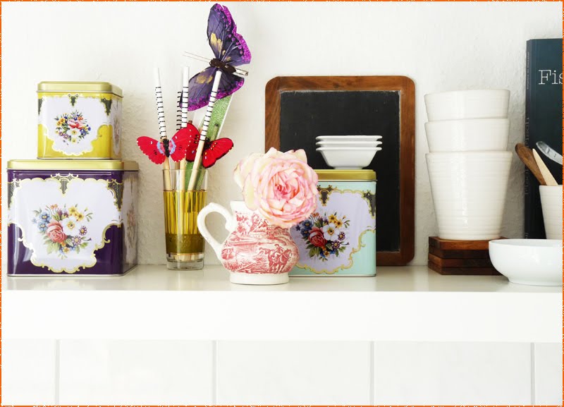 [merrymondaydeco8.jpg]
