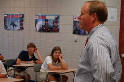 Mayor’s Assistant Jeff Downes '85 Speaks to Senior Economics Class 1