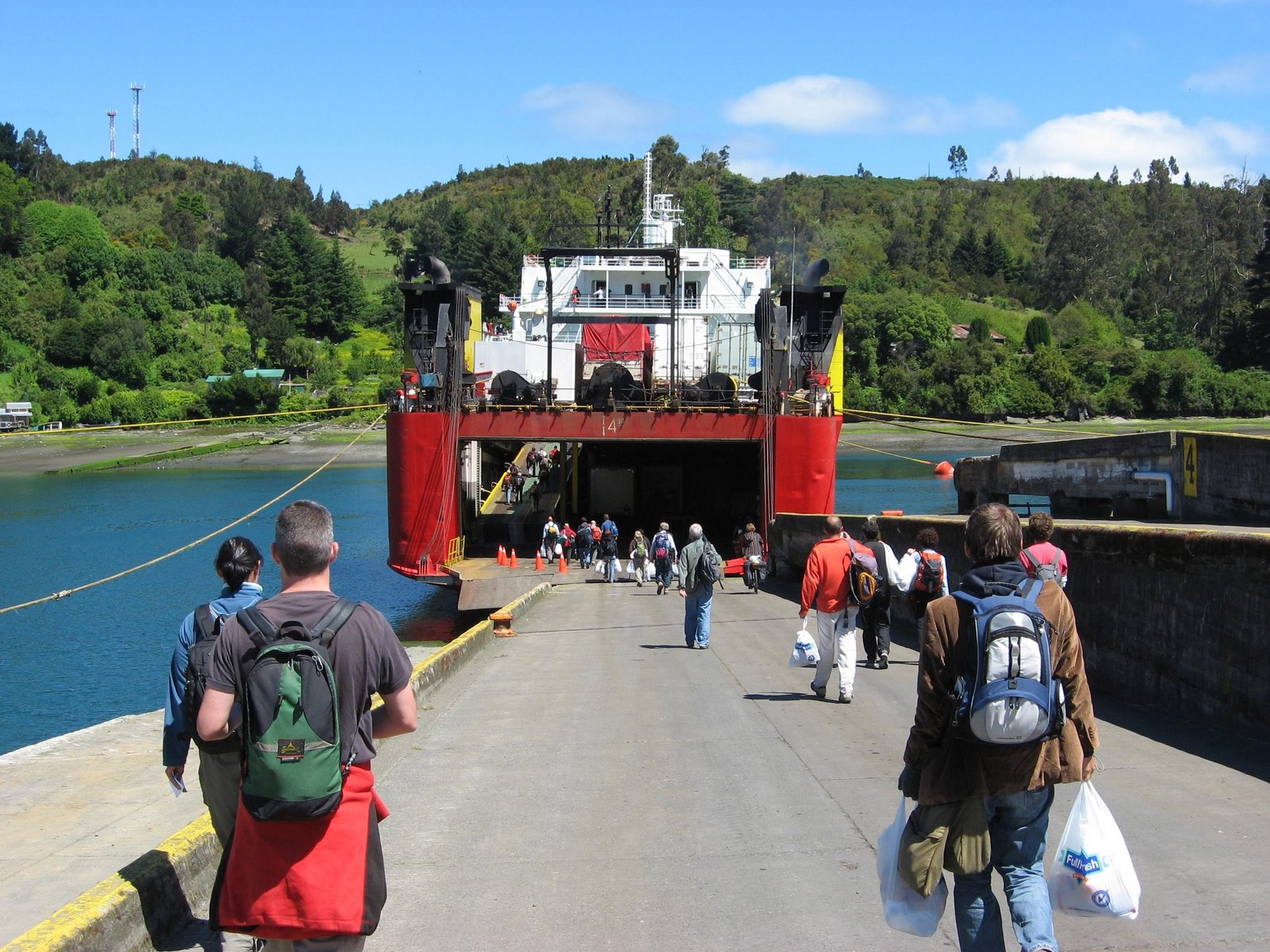 [boarding+navimag.JPG]