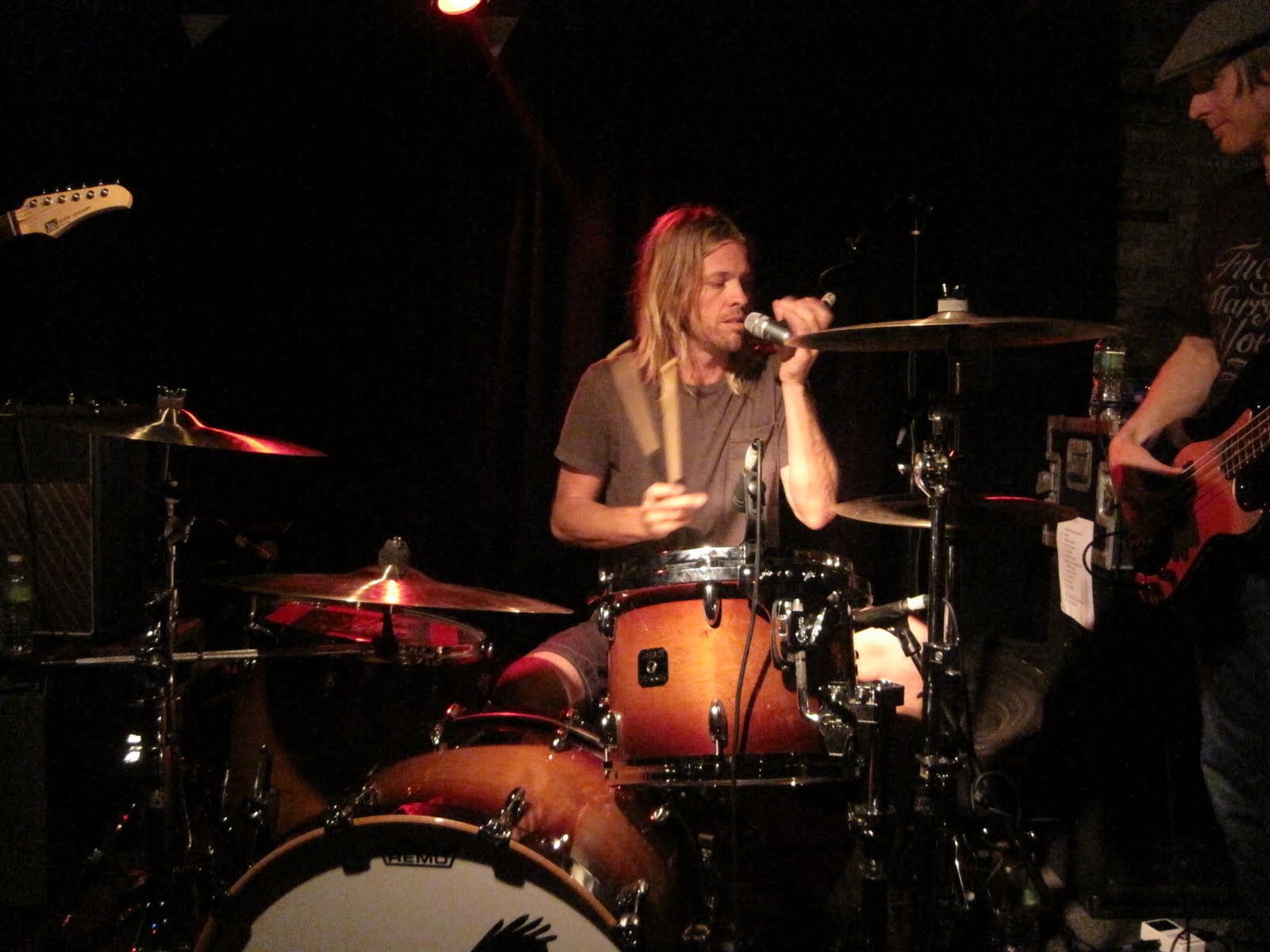 Matt Sorum: Stratosphere (2014) Taylor+setting+up