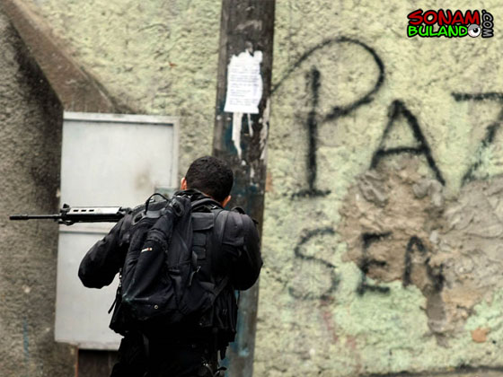 http://4.bp.blogspot.com/_cIo9EfwA9j8/TPAZsmoSLuI/AAAAAAAADD8/H7km5kf2pC0/s1600/guerra+61.jpg