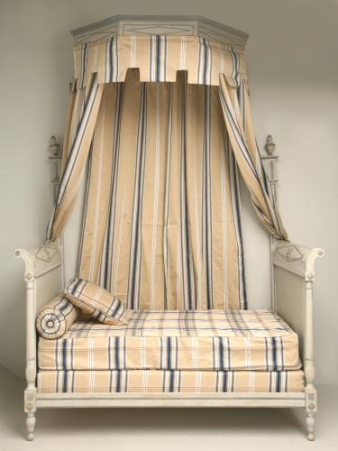 [directoire-style-bed.jpg]
