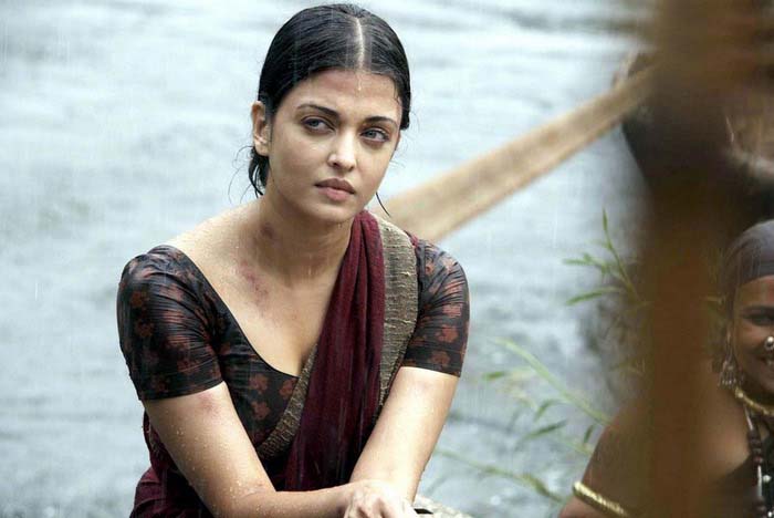 Vikram Ravanan Villain Movie Stills
