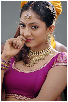 sheela hot stills sheela latest hot exposing stills~www.telugubhamalu.blogspot.com