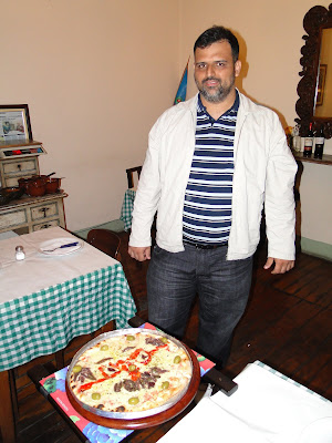 Pizza Sarney. Jamais constará no cardápio.