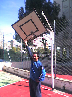 Simón Machacando