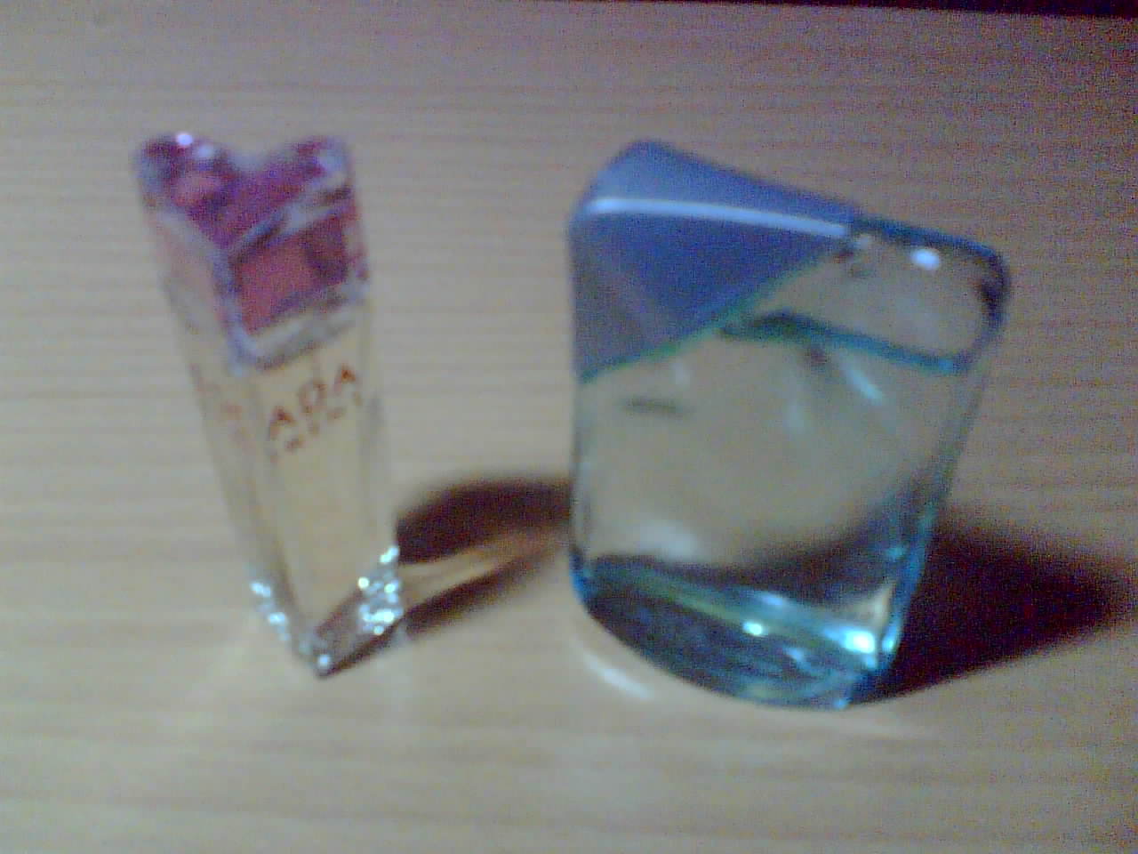 [Davidoff+echo+&+Escada+sentiment.jpg]