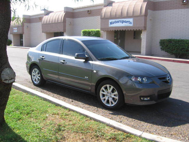 [mazda3.jpg]