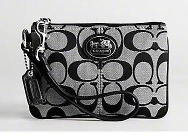 coach wristlets u