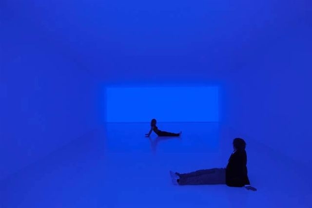 [james+TURRELL.JPG]