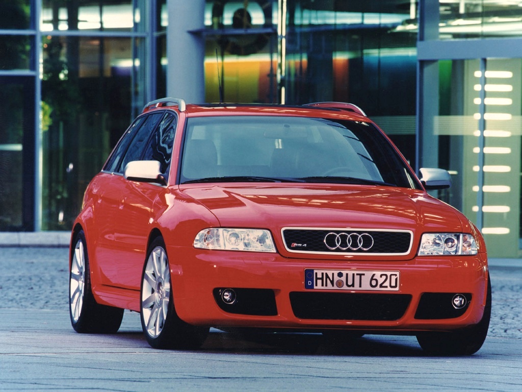 Audi+RS4+Red+-+1024x768.jpg