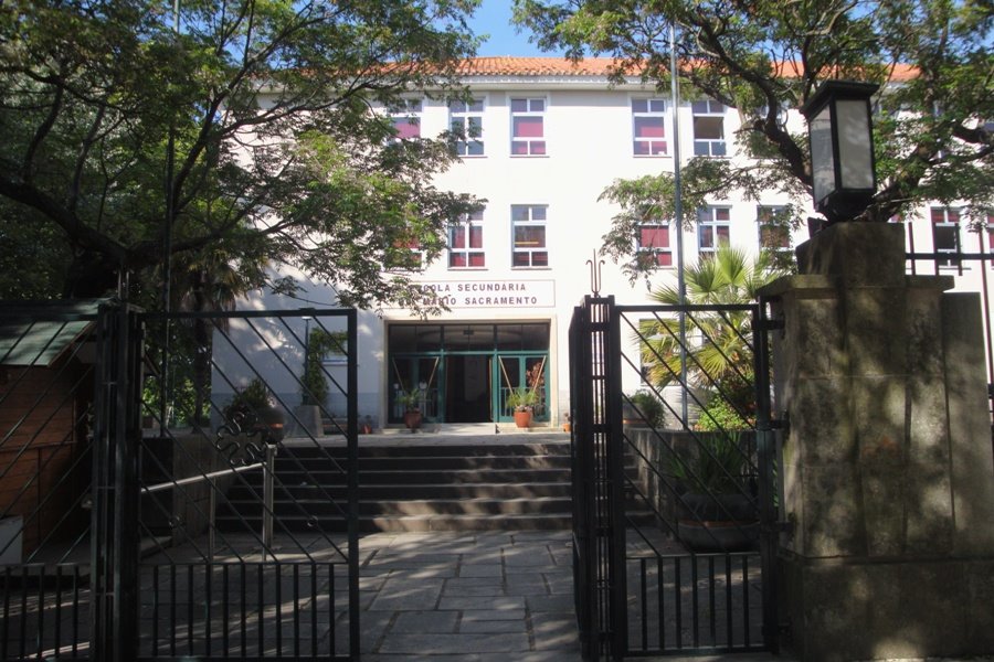 [escola1.JPG]
