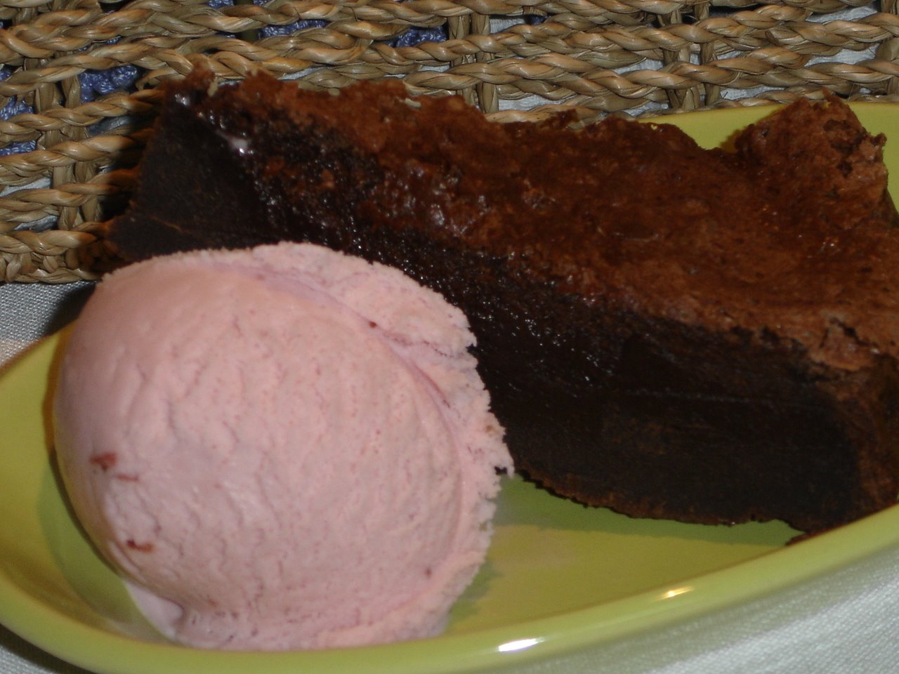 [BoloChocolate2.JPG]