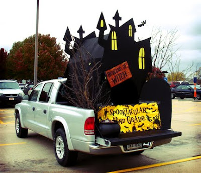 Spooky house for trunk or treat.
